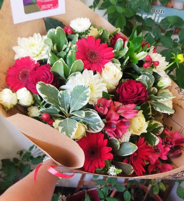 Bouquet rouge et blanc à partir de 35€