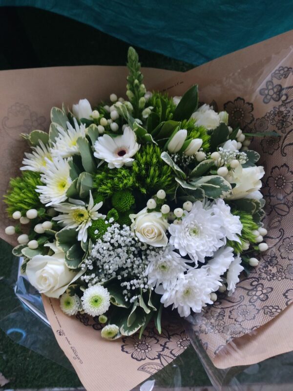 Bouquet vert et blanc à partir de 35€